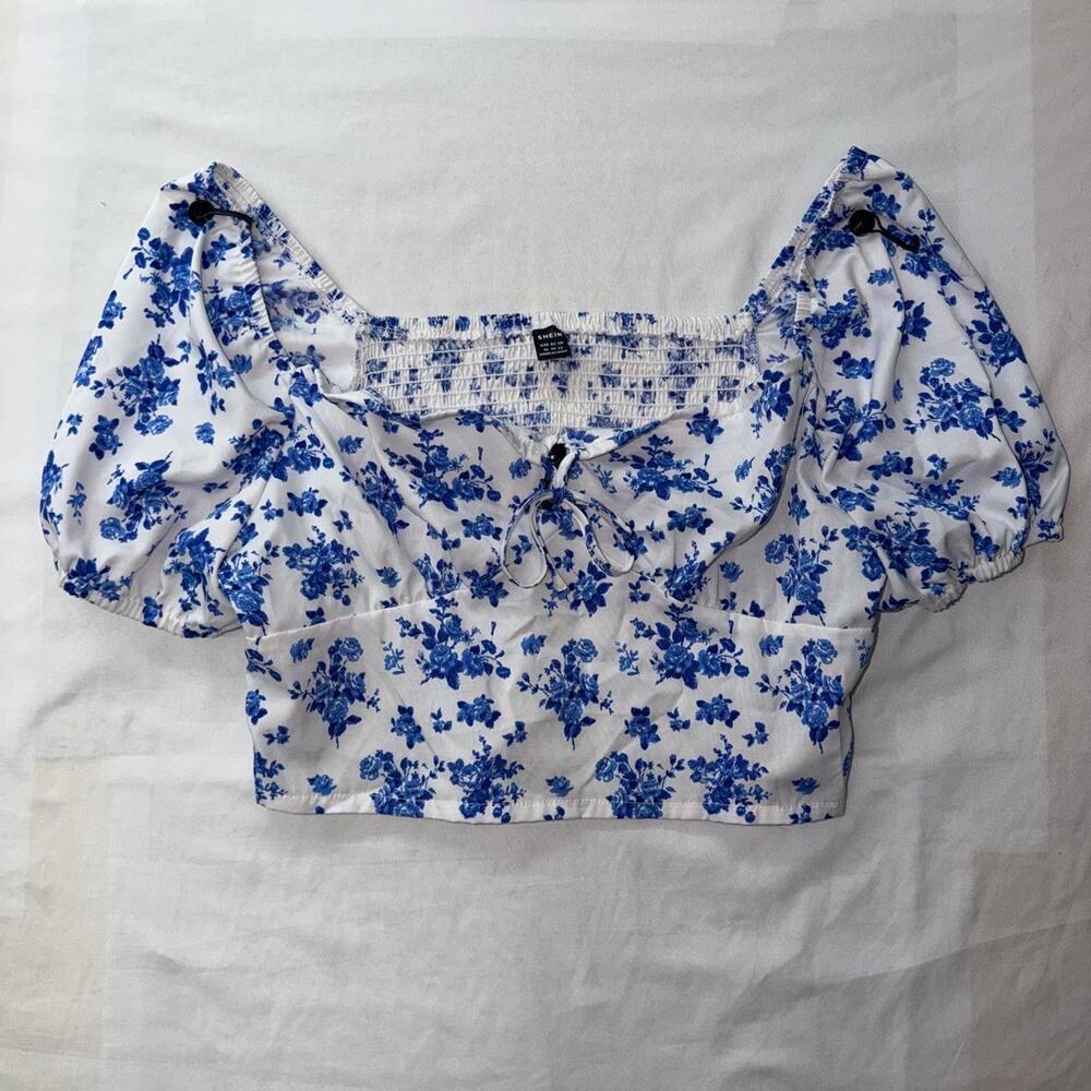 SHEIN Floral Puff Sleeve Milkmaid Top